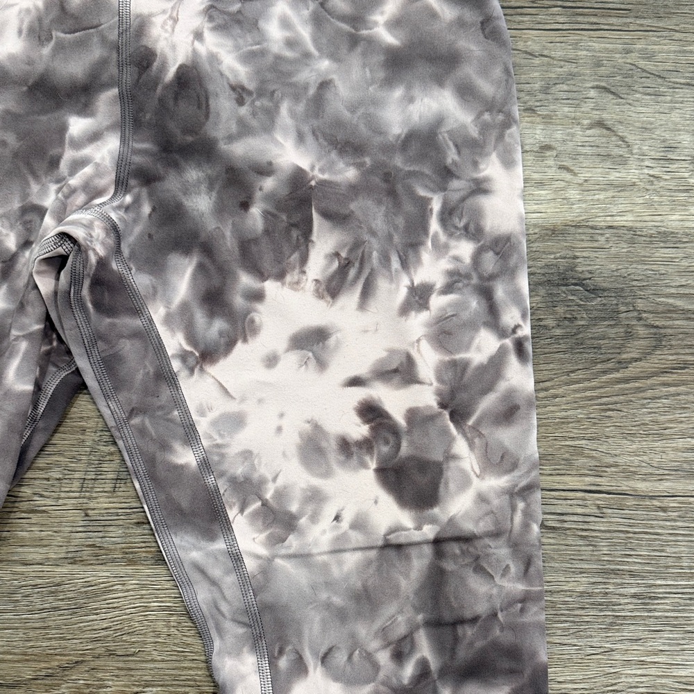 Lululemon Align Leggings - Picture 2 of 5